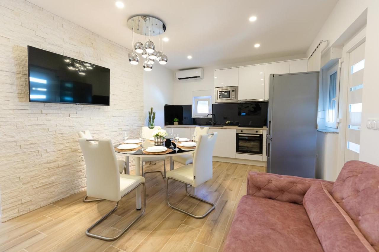 Apartman Laura Vir Kültér fotó