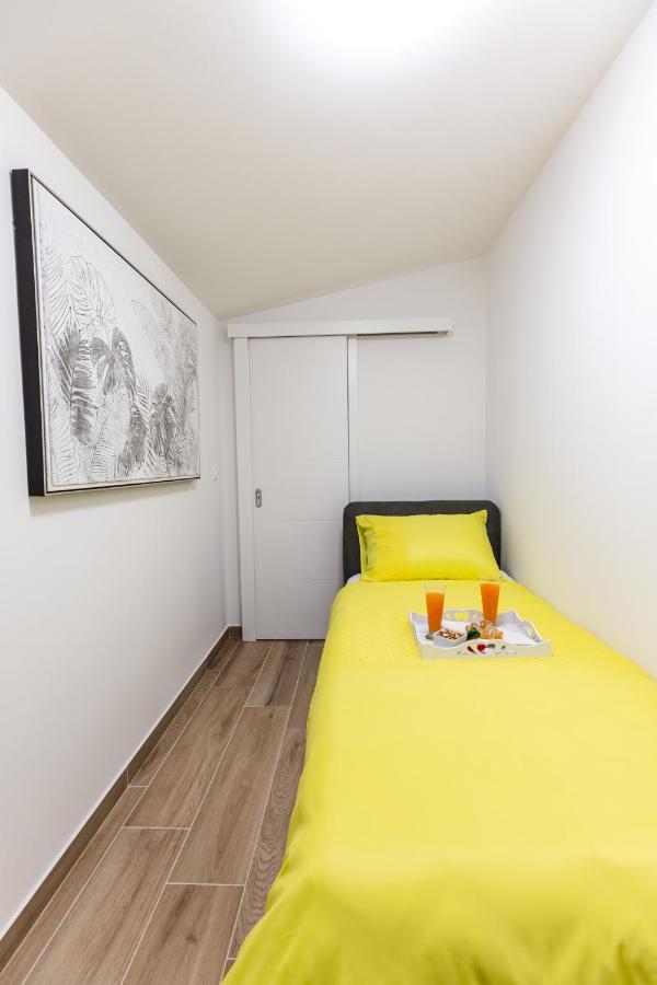 Apartman Laura Vir Kültér fotó