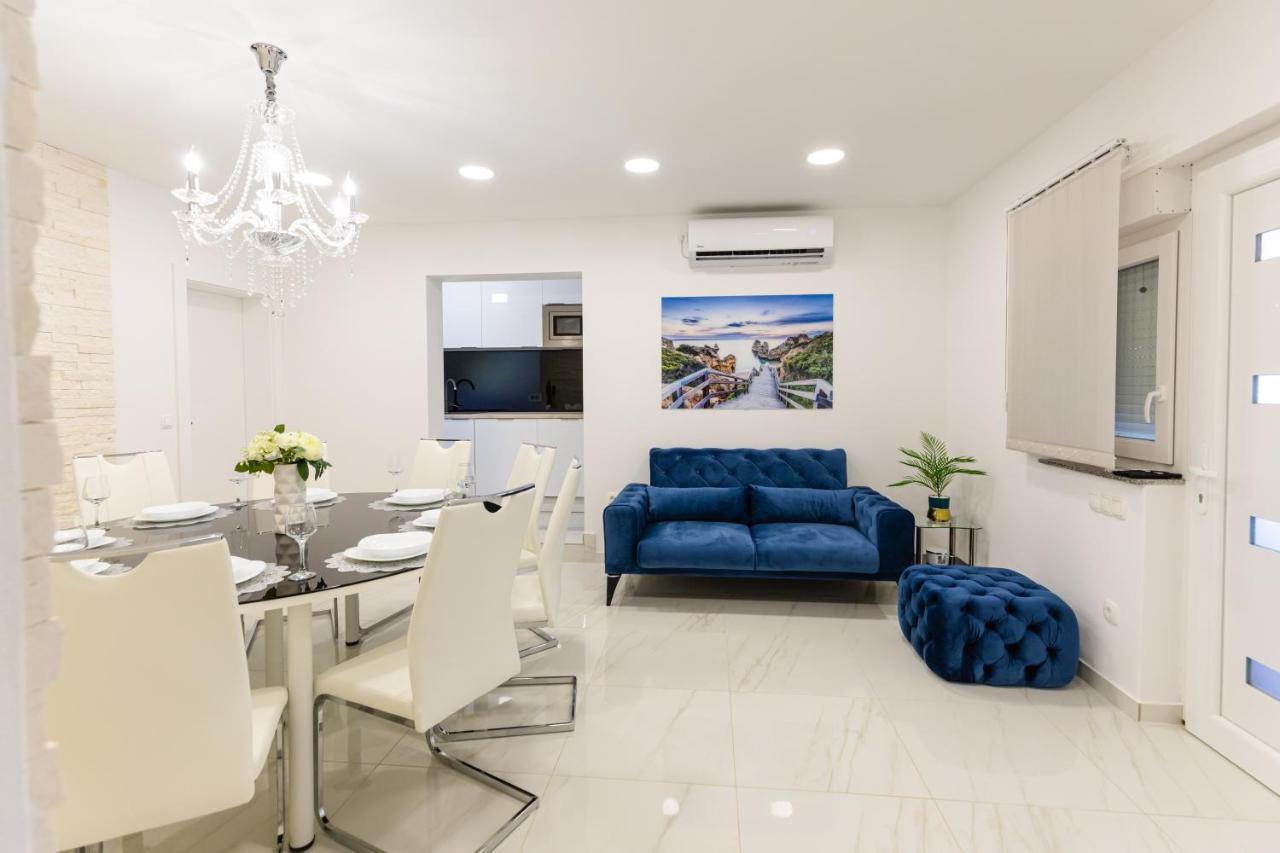 Apartman Laura Vir Kültér fotó