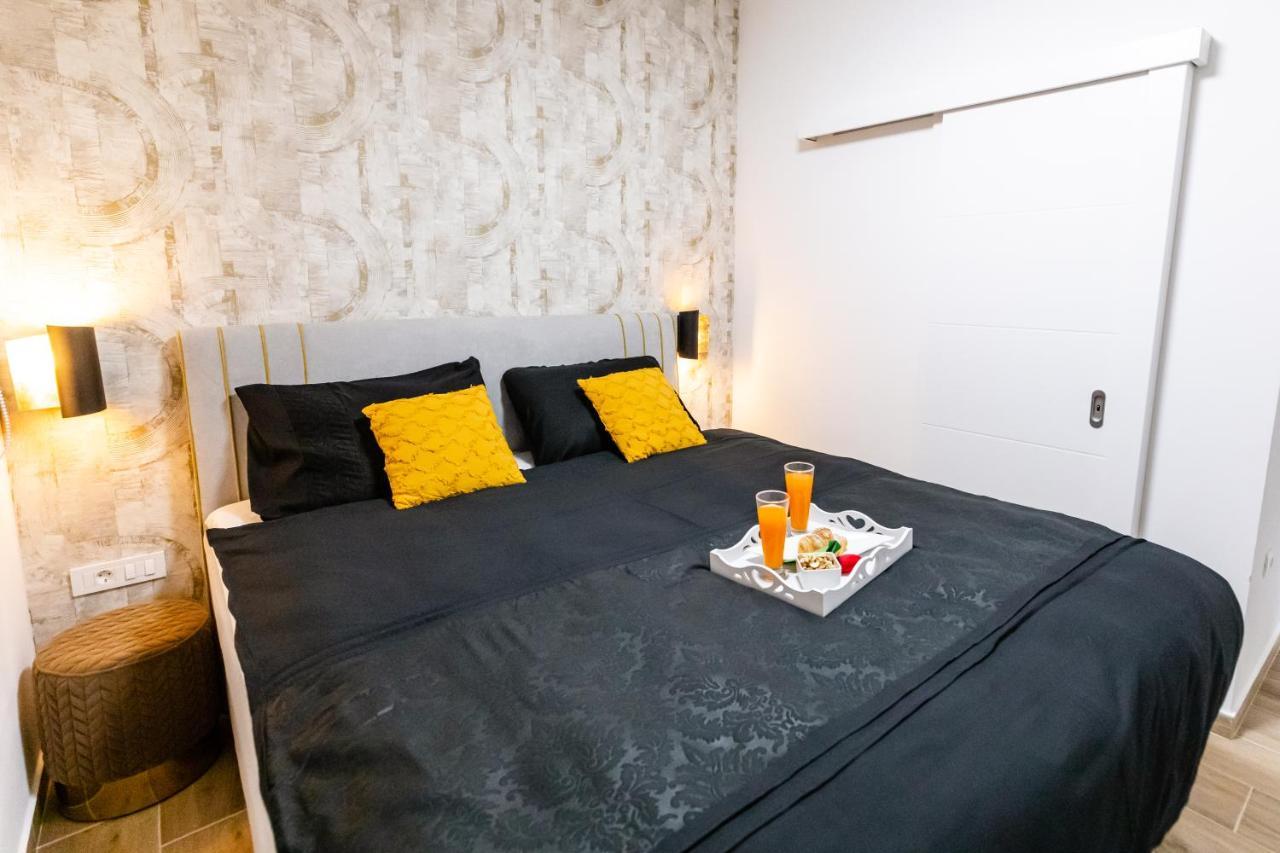 Apartman Laura Vir Kültér fotó
